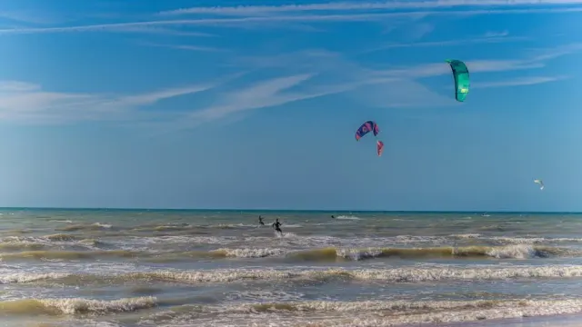 Il mare di Forte Dei Marmi tra sport e divertimento